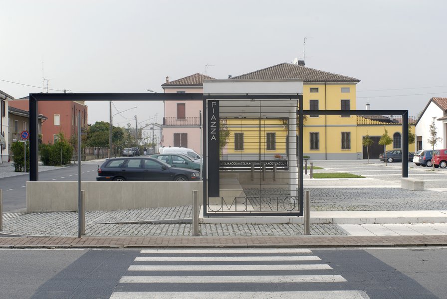 Piazza Umberto I a Marcaria (MN) 1