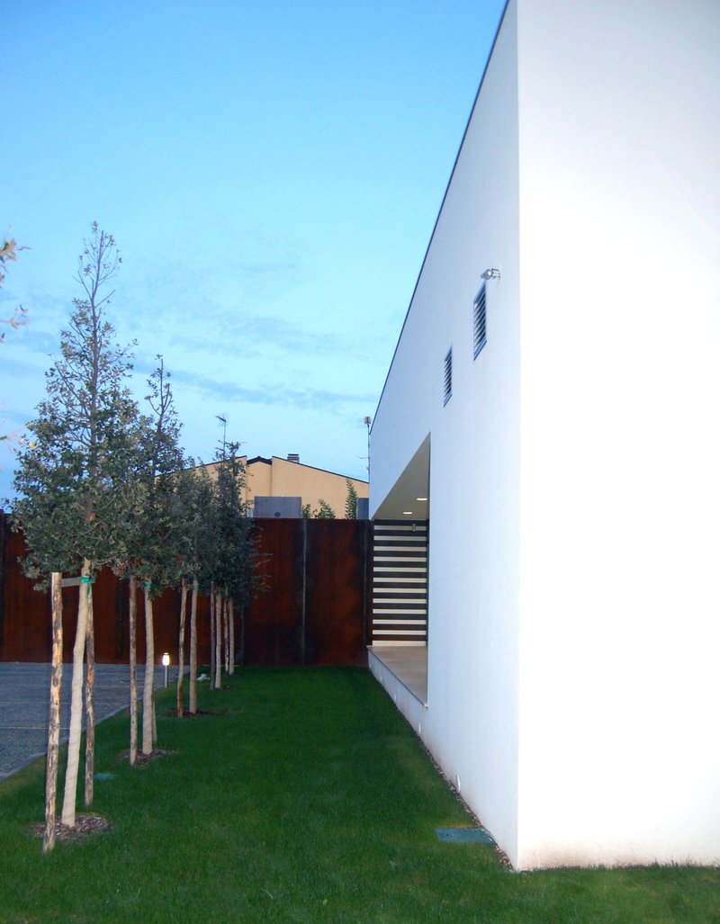 Edificio direzionale Studio Santi, in Castel Goffredo (MN) 11